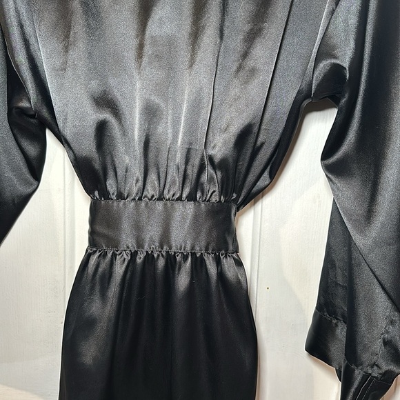 Women’s Victoria’s Secret Black Belted Sequin Robes One Size Fits Most - Picture 8 of 10